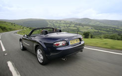 Mazda MX-5 Roadster Coupe 2.0i Sport road test report