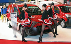 Citroen can-can girls at CV Show 2008