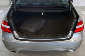 611_Mercedes_E300_Hybrid_boot Mercedes E300 diesel hybrid