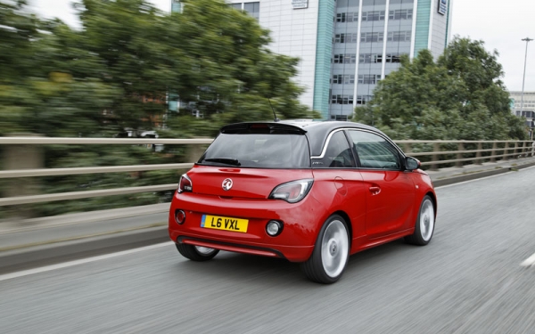 636_Vauxhall_Adam_rear_action Vauxhall Adam