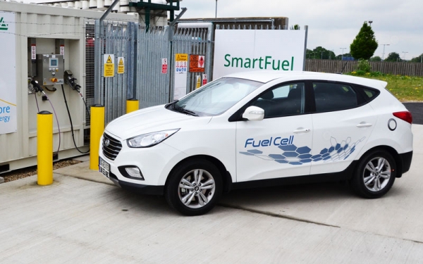 Hydrogen fuel cell re-fuelling