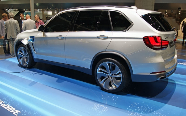BMW X5 plug-in concept