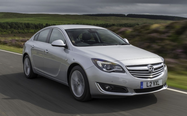Vauxhall Insignia review action