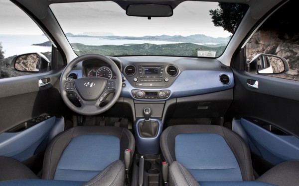 Hyundai_i10_interior