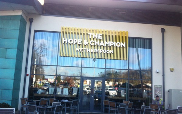 Wetherspoons_pub_M40
