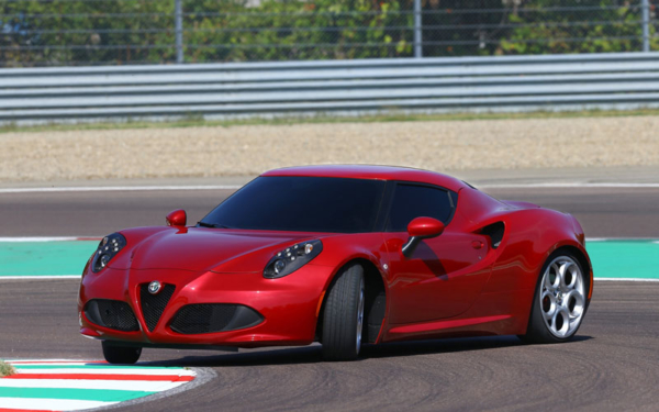 Alfa_Romeo_4C_review