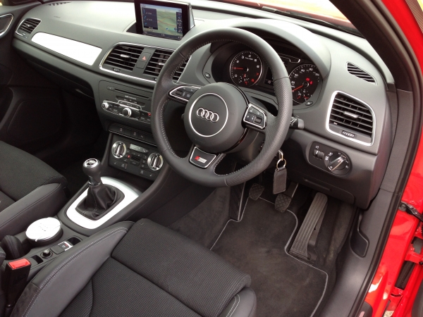 Audi, Q3, interior, dashboard