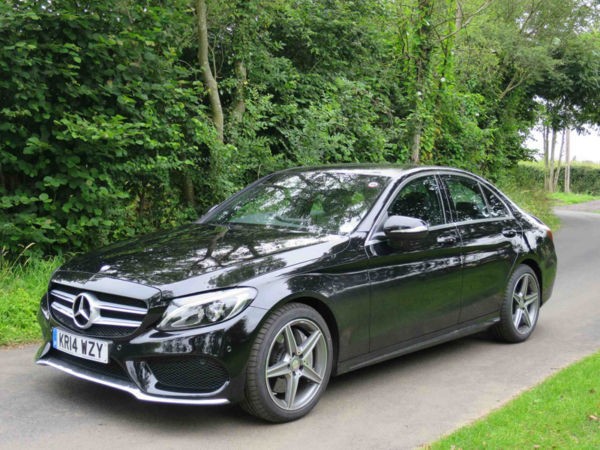 Mercedes, E-Class, styling, too, similar, to, the, bigger, E, Class