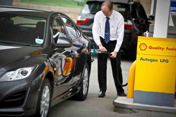Refuelling with LPG