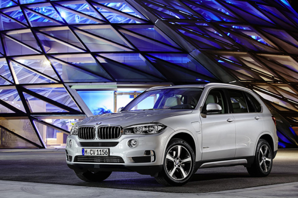 BMW launch their first plug-in hybrid electric vehicle