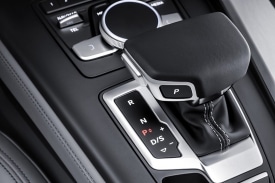 Neat gearshift on the automatic Audi A4 Avant