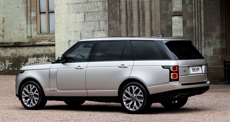  PHEV plug-in hybrid Range Rover.