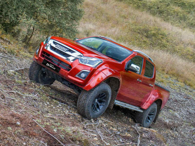 Isuzu D-MAX AT35 at CV show
