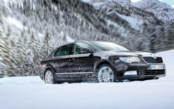 Skoda driving in snowy conditions